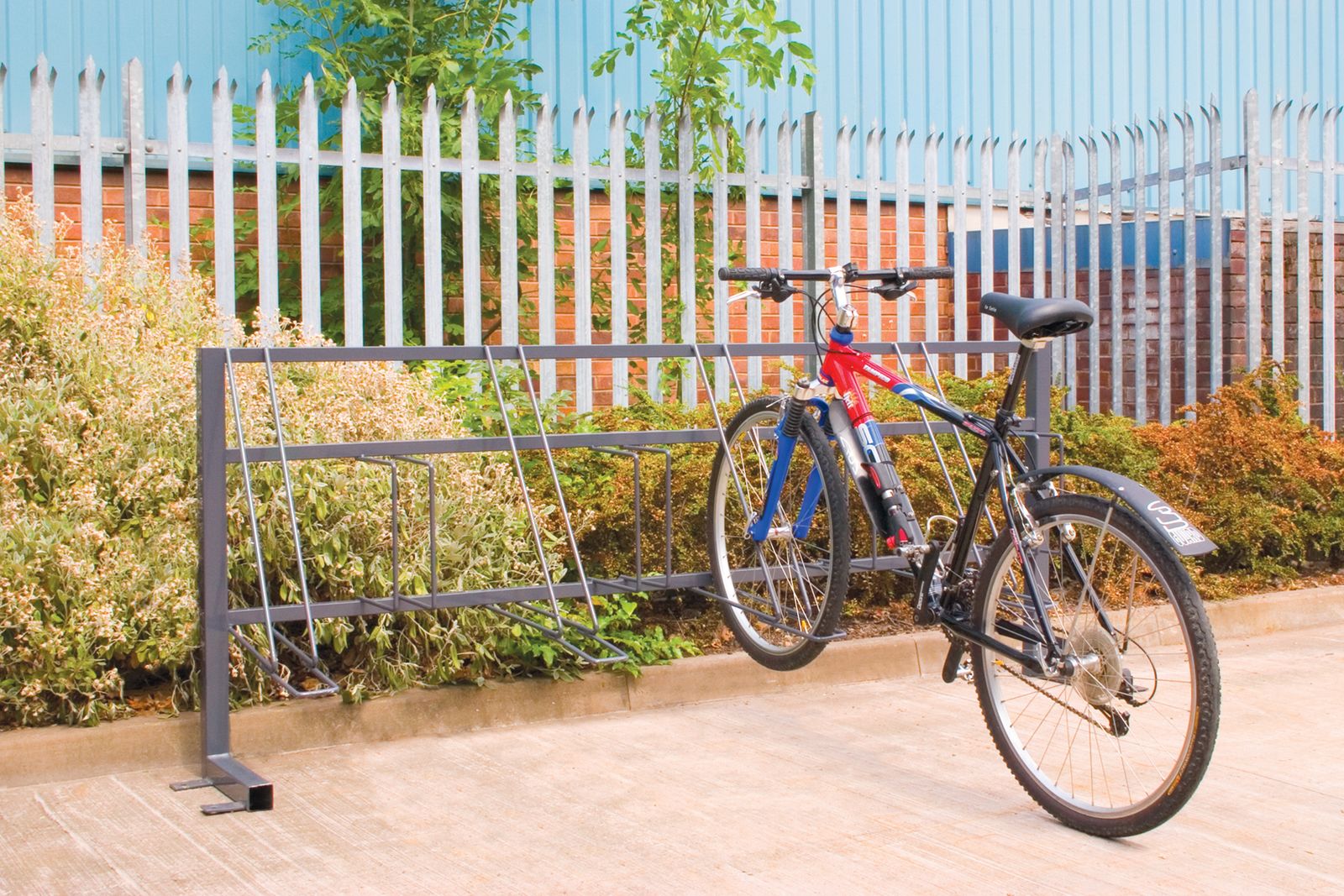Traditional Outdoor Cycle Parking Rack for 6 to 8 Bikes